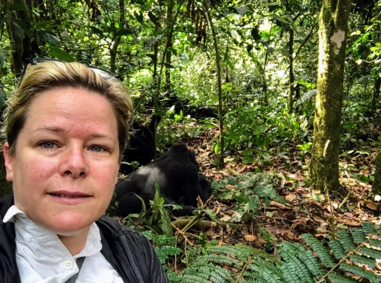 Katrin bei den Berggorillas in Uganda